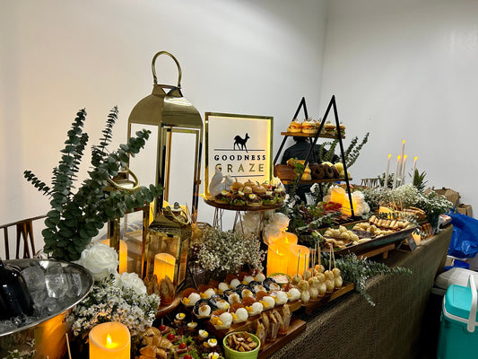 (Newspaper Feature) Amazing Graze: Journalism takes a back seat as food business gets underway